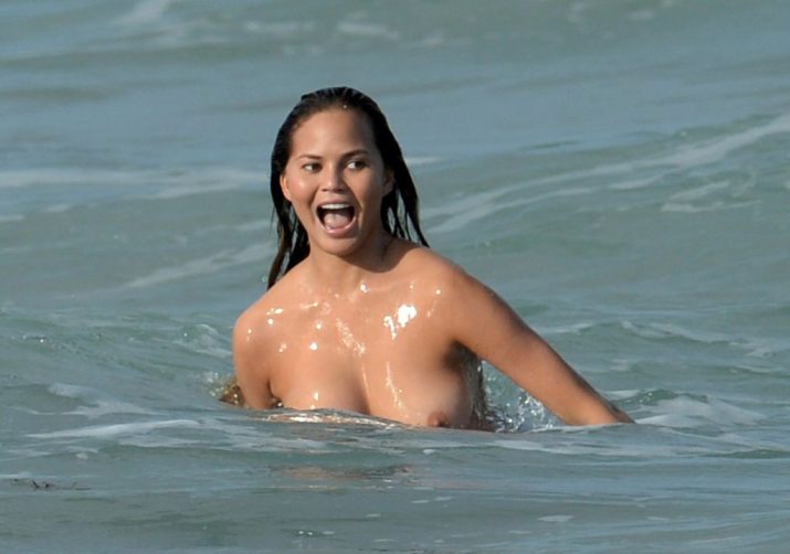 La vagina de Chrissy Teigen (16)